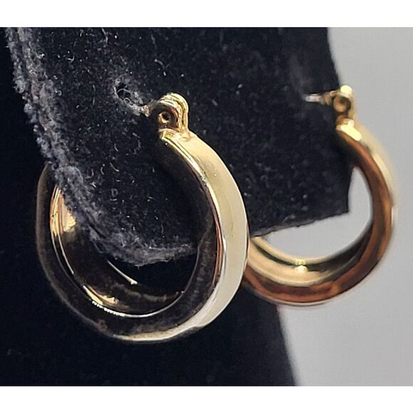 Estate Jewelry - Gorgeous Surgical Steel Gold Tone Hoop Earrings 0.75in